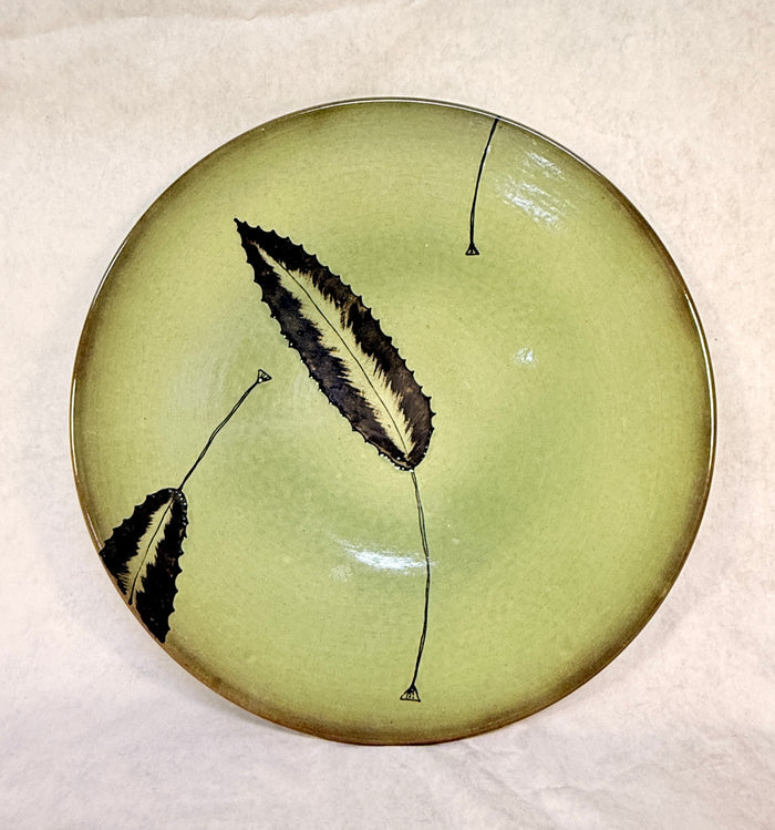 16" Crate & Barrel Green Brown Leaf Plate