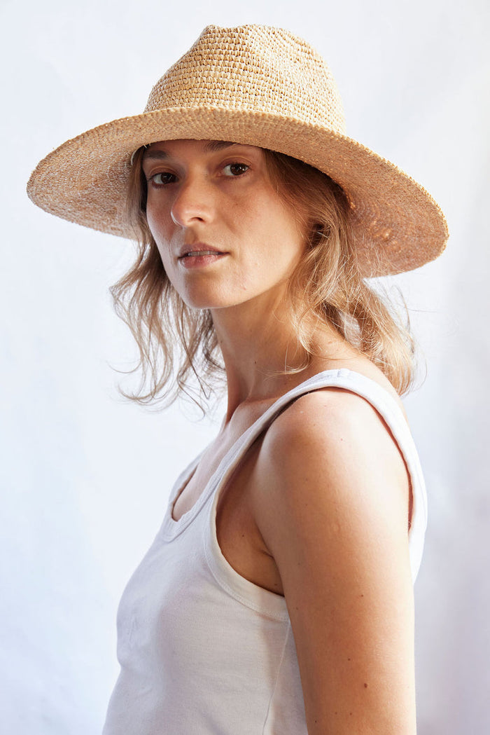 Amelia Fedora
