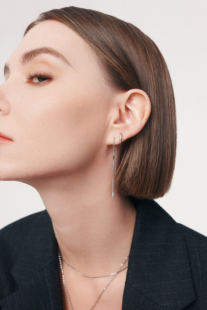 Everyday Seamless Huggie Hoops - Flaire & Co.