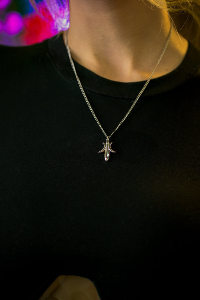 Fleur - De - Lis Necklace (Anime Inspired Collection) - Flaire & Co.