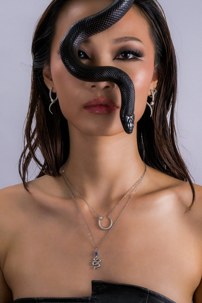 Geometric Snake Pendant - Flaire & Co.