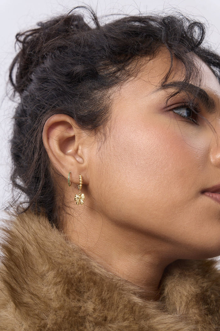 Green Pave Front Gem Titanium Clicker Hoop (Single) - Flaire & Co.