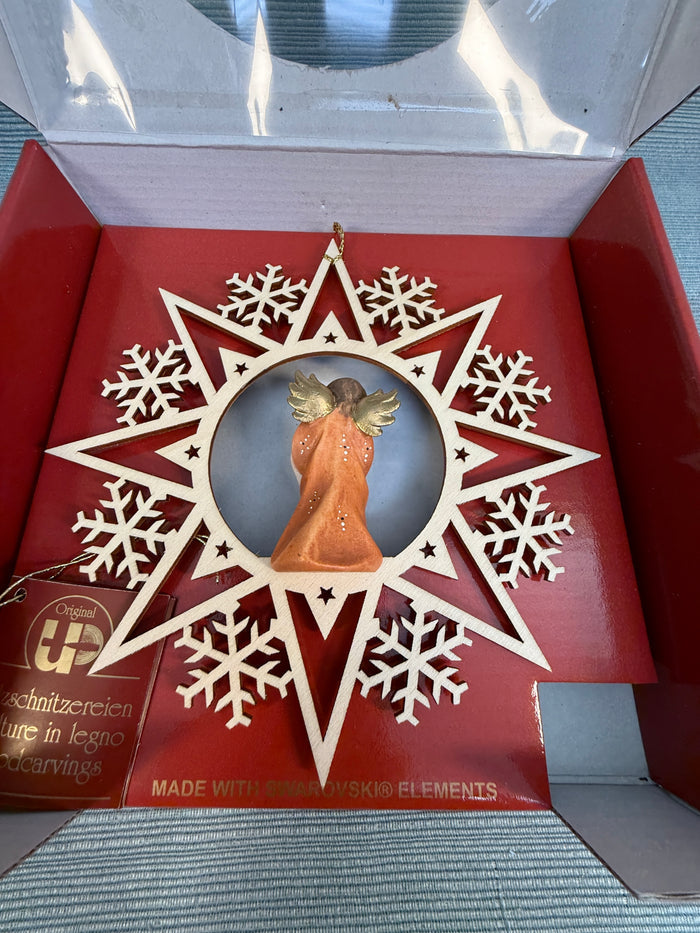 Holzschnitzerein Wood-carved Angel with Dove Star Ornament - Like New!