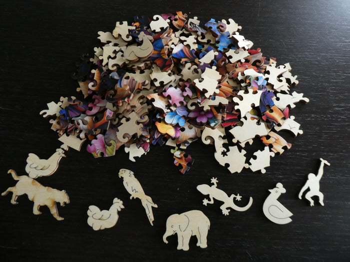 Jigfoxy Wooden Hens and Chicks 180 Piece Puzzle (Missing 1 Edge Piece)