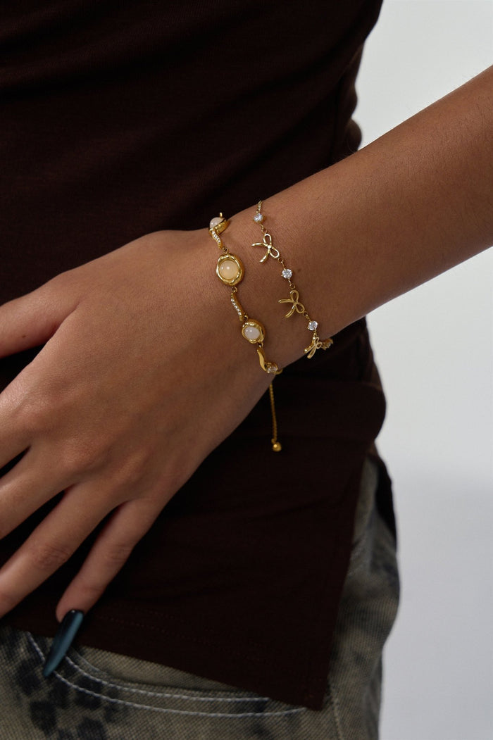 Lumi Bow Bracelet - Flaire & Co.