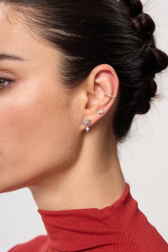 Mini Bow Earrings With Pearls - Flaire & Co.