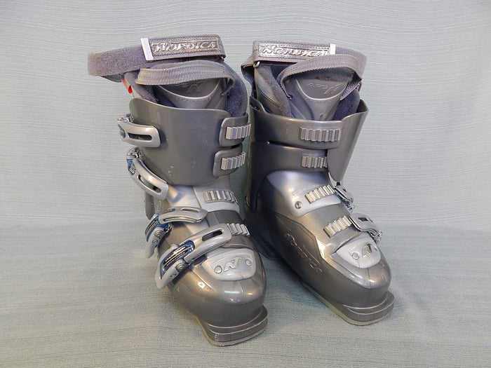 Nordica Easy-Move Ski Boots, Women's Size 7.5