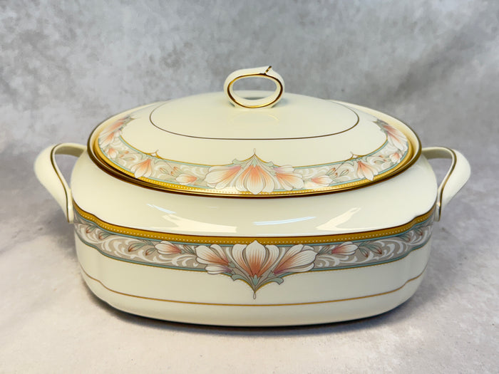 Noritake Barrymore Covered Casserole Dish with Lid - Brand New!
