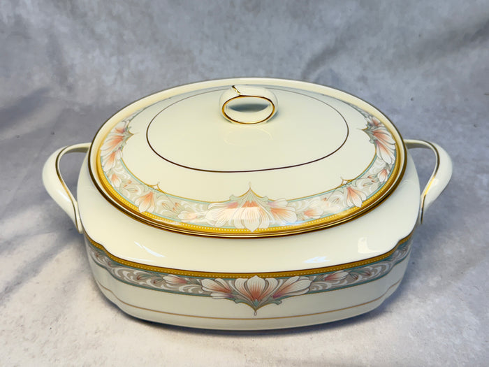 Noritake Barrymore Covered Casserole Dish with Lid - Brand New!
