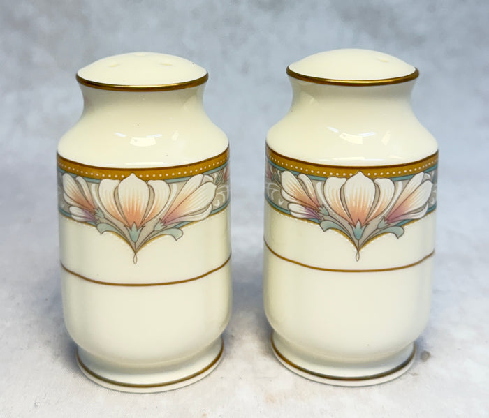 Noritake Barrymore Salt & Pepper Shaker Set