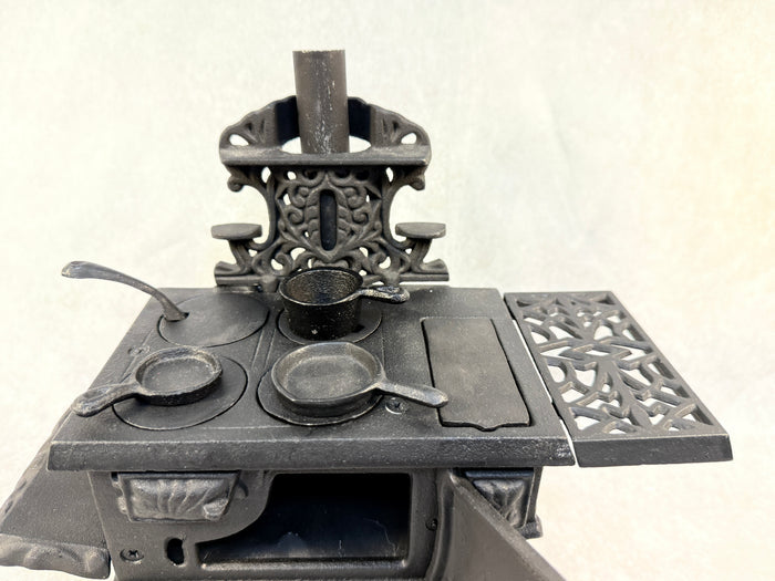Old Mountain Miniature Cast Iron Stove