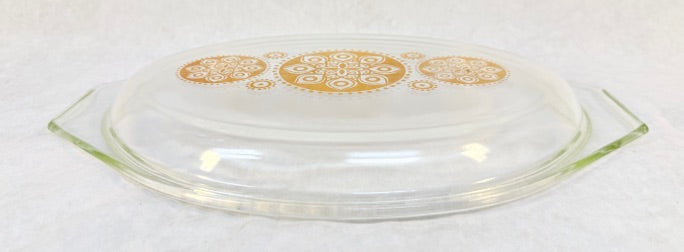 Pyrex Royal 1.5 Quart Divided Dish with Lid