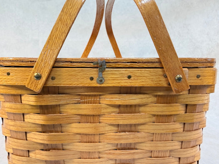 Ringe Baskets Inc. Picnic Basket