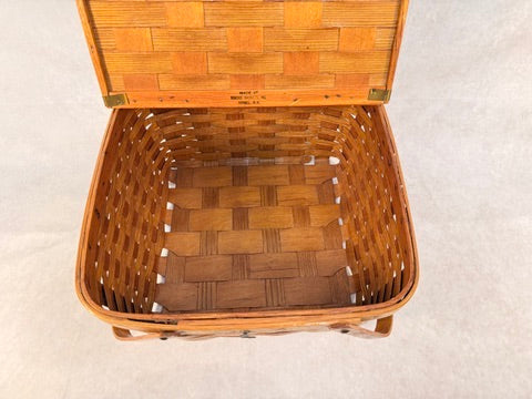 Ringe Baskets Inc. Picnic Basket