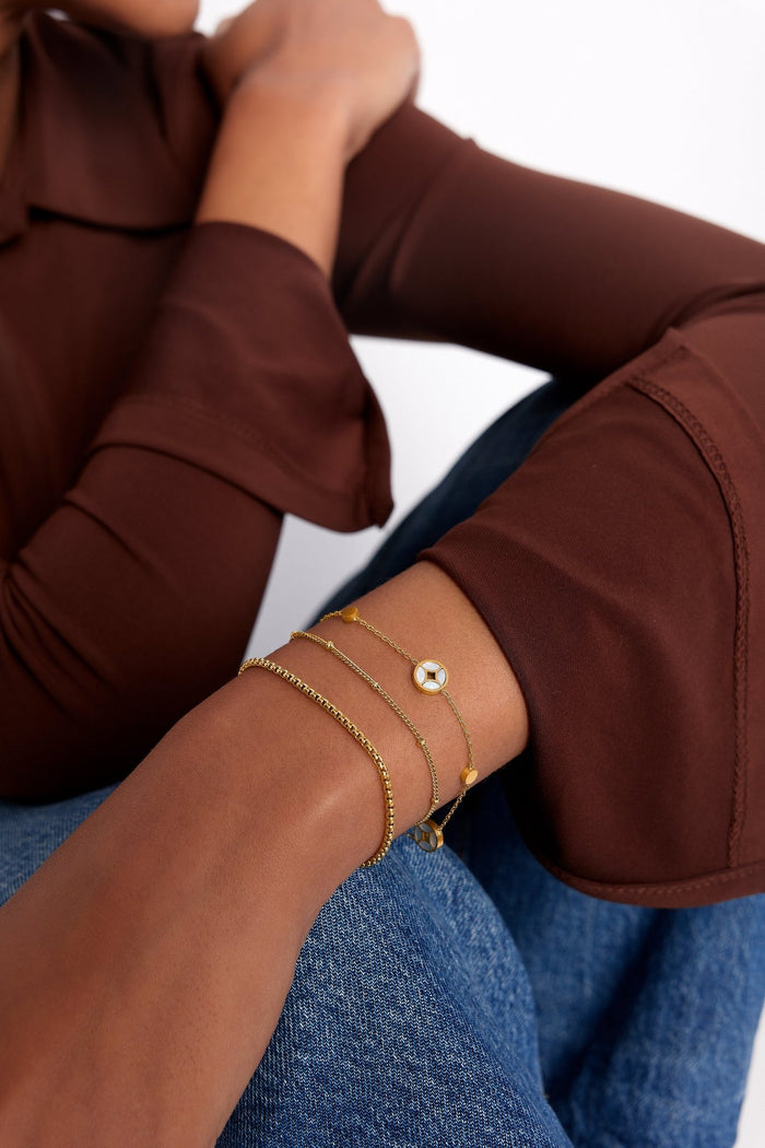 Round Box Chain Bracelet in Gold - Flaire & Co.