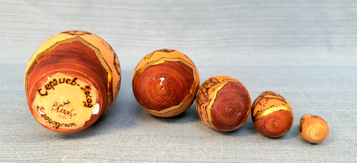 Russian Nesting Matryoshka Babushka Wooden Dolls Hand Painted Set of 5