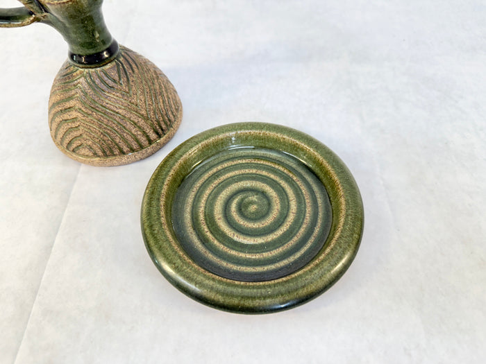 Set of Stoneware Cruet and 2 Plates