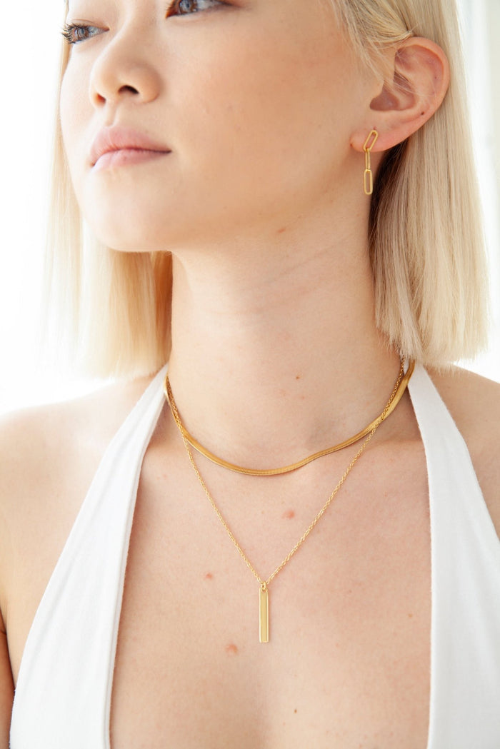 Simple Vertical Bar Necklace in Gold + Silver - Flaire & Co.