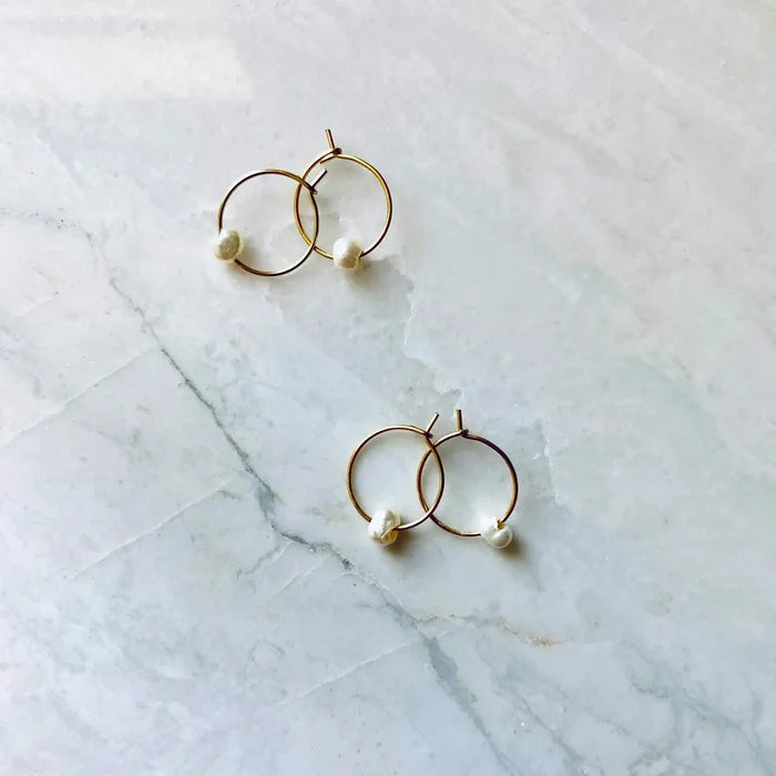 Small Freshwater Pearl Gold Hoops