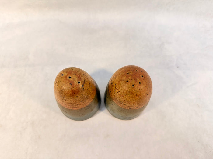 Stoneware Salt & Pepper Shakers