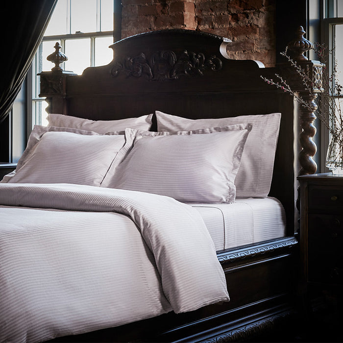 Viareggio Duvet Set by Mascioni Hotel Collection