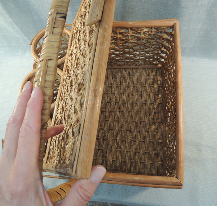 Wine Lovers Wicker Picnic Basket